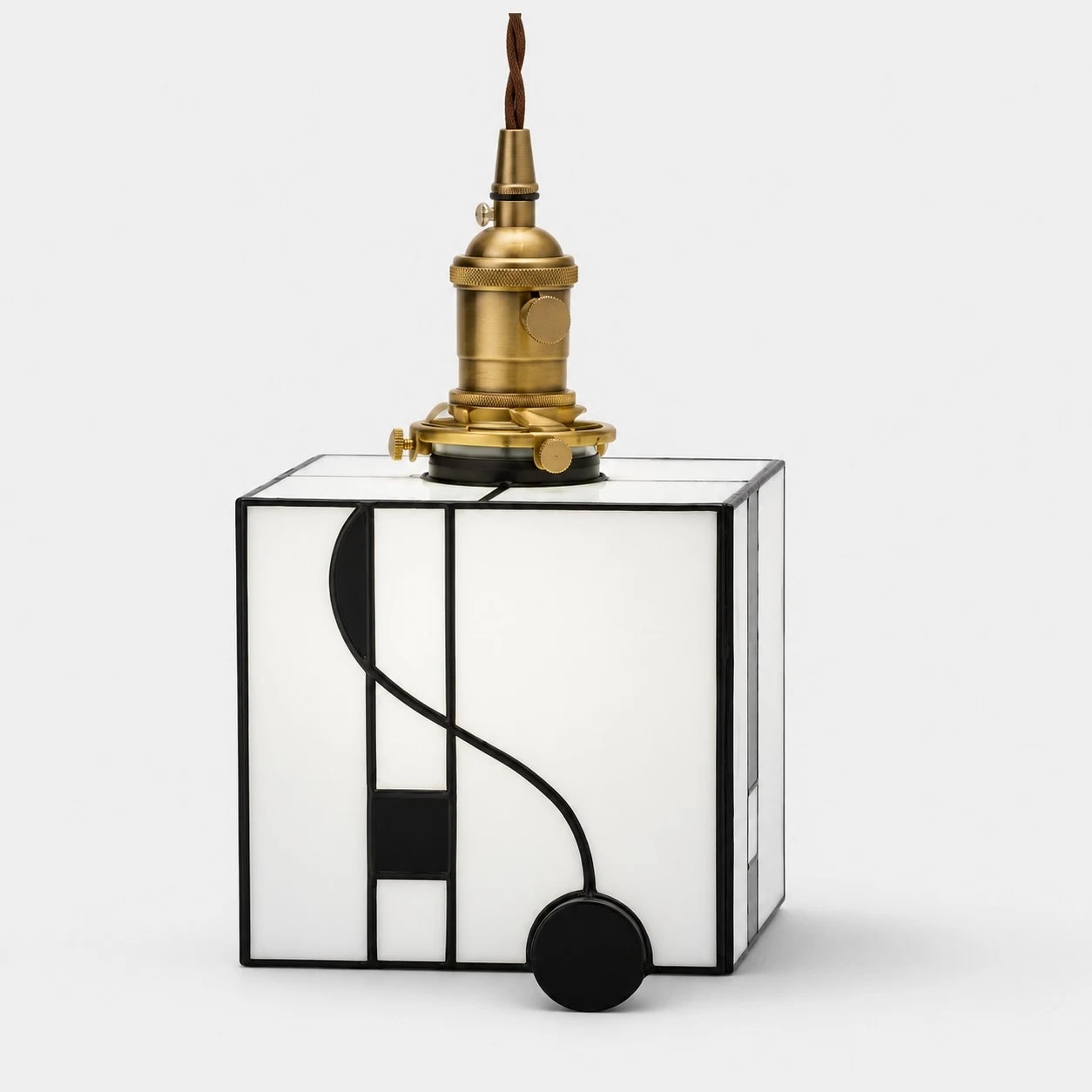 Single cube shade piano note pendant light